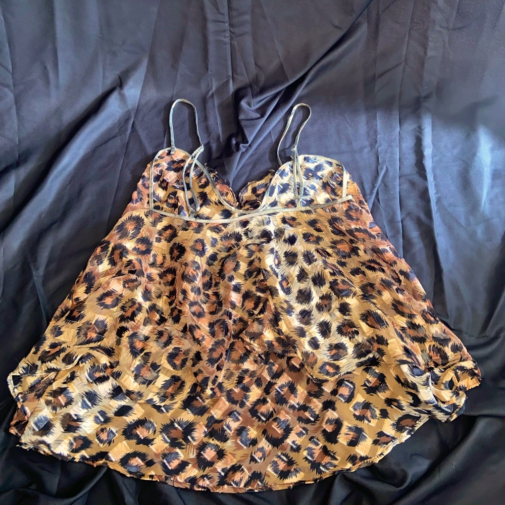 Metallic & Leopard Tank - Picture 3 of 4